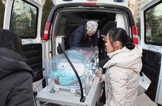 玛沁县妇婴监护型护送