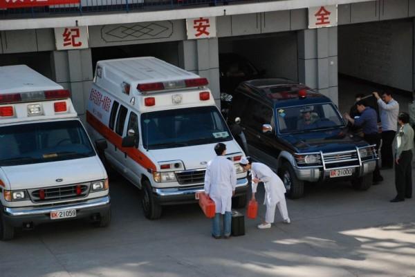 玛沁县救护车转院